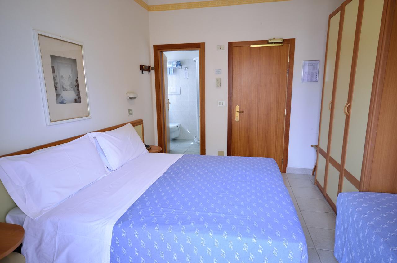 Hotel Man Lido Di Savio Exterior photo
